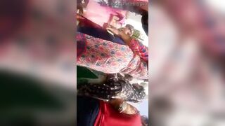 मोर्निंग वाक पर भाभी की मटकती हुई गांड