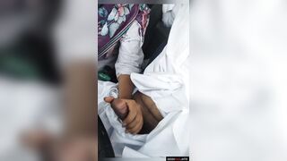 ईद के दिन अपनी आइटम को कार में चटाया लंड