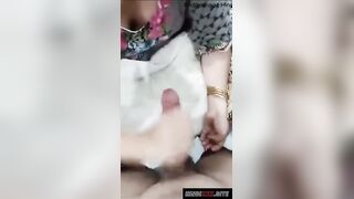 दोस्त की माँ ने लौड़े की तेल मालिश की