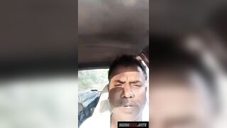 अंकल ने अपनी बीवी को कार में जवान लंड से चुदवाया