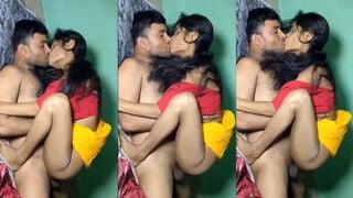 दुबली पतली वाइफ बैठी लौड़े पर और चोदने लगी