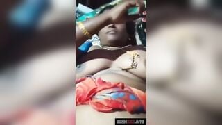 शाम को मद्रासी आंटी की चूत फाड़ दी