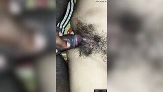 शहर में काम दिलवाने के बहाने गरम चूत का मजा लिया!