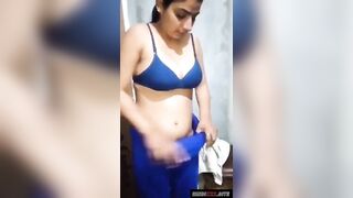 सेल्सगर्ल भाभी का हॉट ब्लोजॉब सेक्स वीडियो