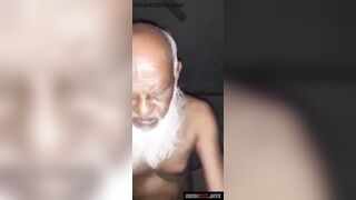 सफ़ेद दाढ़ीवाले बूढ़े ससुर ने बहू चोदी