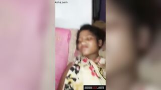 देसी विलेज भाभी को पति के सुपरवाईजर ने चोदा