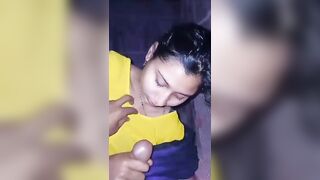 पत्नी के टाइट बूब्स को दबाते हुए चूसाया अपना बडा लंड