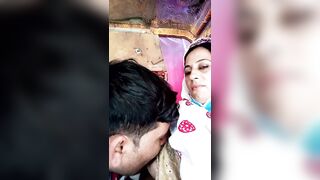 पठान ड्राइवर ने ट्रक में पाकिस्तानी रंडी आंटी के बूब्स चुसे