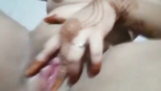 बिग बूब्स मुस्लिम भाभी ने गुलाबी चूत दिखाई