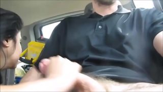 कार में मोटा विदेशी लंड चूसा भाभी ने