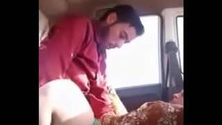 पाकिस्तानी खाला भांजे का कार सेक्स वीडियो