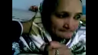 हरामी पाकिस्तानी लड़के ने बिना दांतवाली आंटी के मुहं में लंड दिया